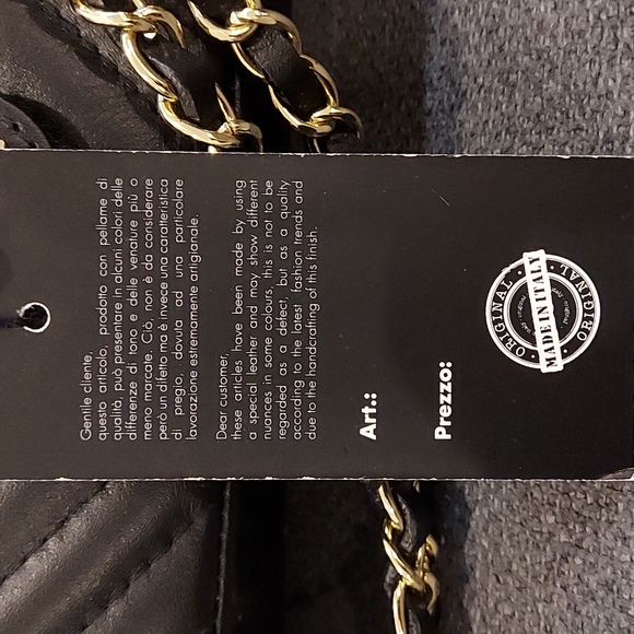 Vintage Italian Made Leather Purse - Picture 5 of 10